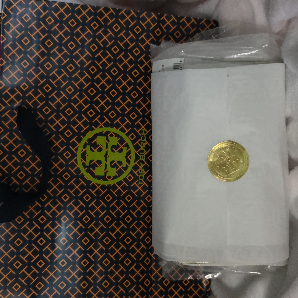 NWT Tory Burch Elegant White Gold Women's Clutch and Cardholder Set - Picture 6 of 8